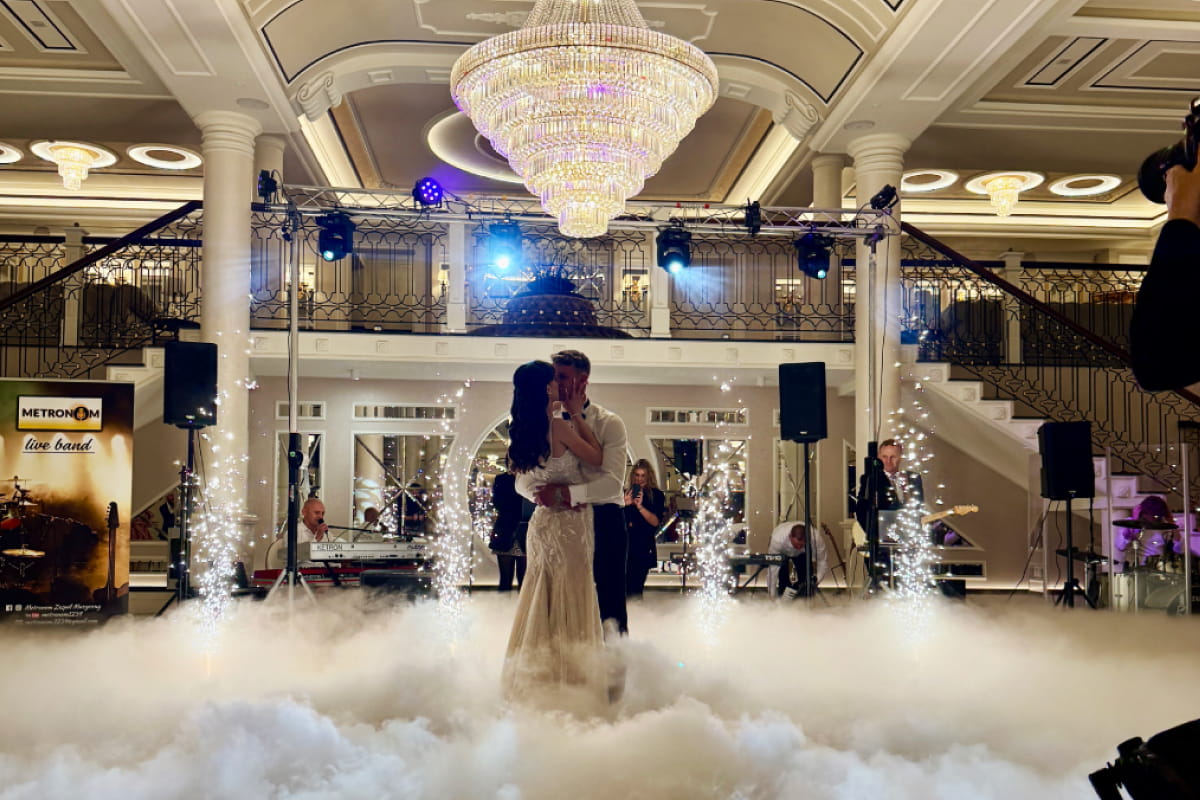 leds-go-party-2026-ciezki-dym-2